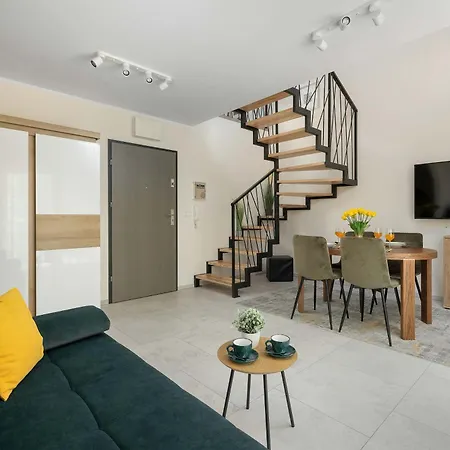 Przytulny Z Balkonem Blisko Plazy W Niechorzu By Renters Niechorze