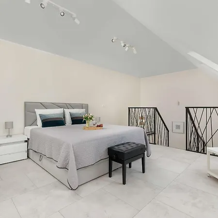 Apartman Przytulny Z Balkonem Blisko Plazy W Niechorzu By Renters Niechorze