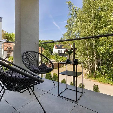 Przytulny Z Balkonem Blisko Plazy W Niechorzu By Renters