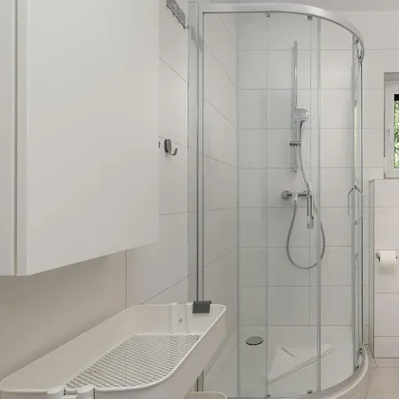 Przytulny Z Balkonem Blisko Plazy W Niechorzu By Renters Apartman